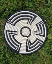 Load image into Gallery viewer, White & Black African Handwoven Rwanda Trivet