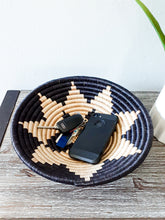 Load image into Gallery viewer, Set of 4 Black, beige & White African Handwoven Rwanda Basket Hanging Wall Basket