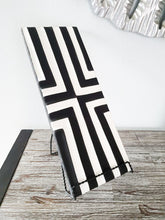 Load image into Gallery viewer, Black & White Imigongo African Rwanda Painting Handcraft Traditional Art Work