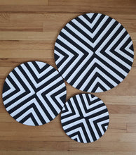 Load image into Gallery viewer, Black & White Imigongo Rwanda Painting African Handcraft Wall Decor