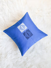 Load image into Gallery viewer, Navy blue, Blue & White Boho Decorative Throw Pillow Cover - Modern Collection