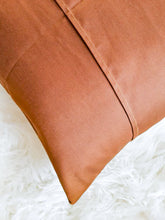 Load image into Gallery viewer, Brown & white Boho Decorative Throw Pillow Cover - Modern Collection