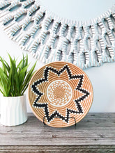 Load image into Gallery viewer, Beige,Black & White Star Basket