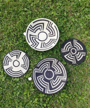 Load image into Gallery viewer, White & Black African Handwoven Rwanda Trivet