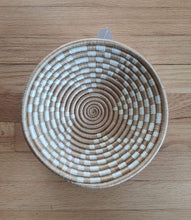 Load image into Gallery viewer, Set of 3 White & Beige Rwanda Basket/ Storage Basket/ Handwoven Basket/ Hanging Wall Basket/ Boho Wall Art/ Fruit Bowls