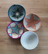 Load image into Gallery viewer, Mixed of Color African Handwoven Basket Hanging Wall Basket Boho Wall Art Snacks Bowls