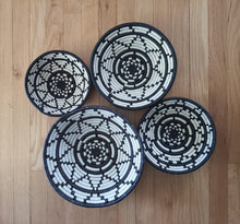 Load image into Gallery viewer, Set of 4 Black & White Star Rwanda Basket Hanging Wall basket Woven African Basket