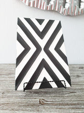 Load image into Gallery viewer, Black &amp; White Imigongo Rwanda Painting African Handcraft Wall Decor Unique African Pattern
