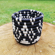 Load image into Gallery viewer, Black and White Handwoven African Planter
